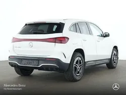 Polarweiß Gebraucht 2024 Mercedes EQA250 Advanced SUV | 37.990 € (Etwas zu teuer)