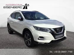 Weiß Gebraucht 2017 Nissan Qashqai 360º SUV | 16.930 € (Fairer Preis)