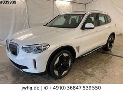 Weiß Gebraucht 2021 BMW iX3 Impressive SUV | 33.450 € (Superpreis)