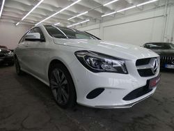 Calcitweiß Gebraucht 2017 Mercedes CLA180 Shooting Brake Urban Kombi | 17.499 € (Fairer Preis)