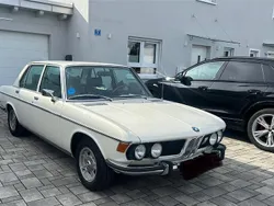Weiß Gebraucht 1975 BMW 2500 Limousine | 22.500 €