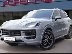 Grau Neu 2025 Porsche Cayenne SUV | 147.514 € (Etwas zu teuer)