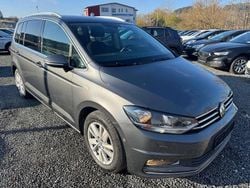 Grau Gebraucht 2020 VW Touran Highline Van / Kleinbus | 18.880 € (Superpreis)