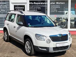 Weiß Gebraucht 2011 Skoda Yeti SUV | 6.837 € (Fairer Preis)