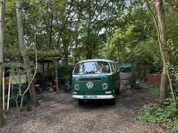 Grün Gebraucht 1972 VW T2 Van | 27.950 €