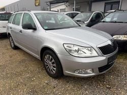Grau Gebraucht 2012 Skoda Octavia Ambiente Kombi | 6.950 € (Guter Preis)