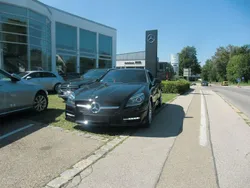Obsidianschwarz metalliclack Gebraucht 2016 Mercedes SLK350 AMG Cabrio | 39.900 €
