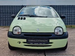 Grün Gebraucht 2006 Renault Twingo Kleinwagen | 1.299 € (Fairer Preis)