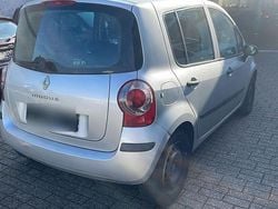 Silber Gebraucht 2006 Renault Modus Van / Kleinbus | 1.850 € (Guter Preis)