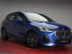 Blau Gebraucht 2024 BMW 218 Active Tourer Performance Van / Kleinbus | 28.990 € (Superpreis)