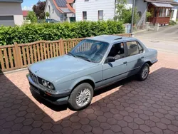 Grau Gebraucht 1987 BMW 318 Limousine | 3.500 €