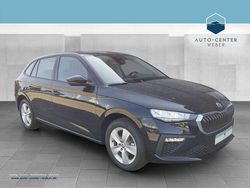 Schwarz Gebraucht 2022 Skoda Scala Essence Kleinwagen | 27.211 €