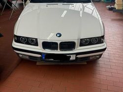 Weiß Gebraucht 1993 BMW M2 Coupé | 20.500 €