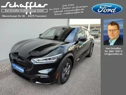 Iridiumschwarz metallic Gebraucht 2022 Ford Mustang Mach-E Extended Range SUV | 38.500 € (Guter Preis)