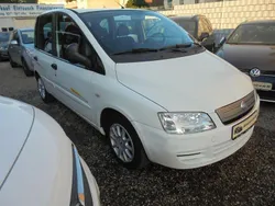 Weiß Gebraucht 2006 Fiat Multipla Dynamic Van / Kleinbus | 2.299 €