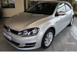Silber metallic Gebraucht 2015 VW Golf VII LOUNGE Limousine | 14.444 € (Etwas zu teuer)