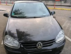Schwarz Gebraucht 2006 VW Golf V Kleinwagen | 1.200 € (Guter Preis)