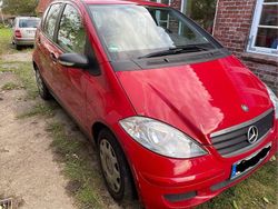 Rot Gebraucht 2006 Mercedes A180 Classic Van / Kleinbus | 1.000 €