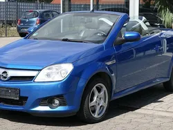 Blau Gebraucht 2009 Opel Tigra Edition Cabrio | 2.390 € (Guter Preis)