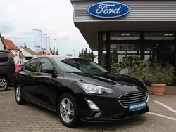 Agate black metallic Gebraucht 2020 Ford Focus Cool & Connect Limousine | 16.490 € (Fairer Preis)