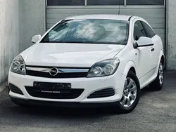 Weiß Gebraucht 2010 Opel Astra GTC Coupé | 3.950 € (Guter Preis)
