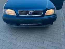 Blau Gebraucht 1999 Volvo V40 Kombi | 699 € (Guter Preis)