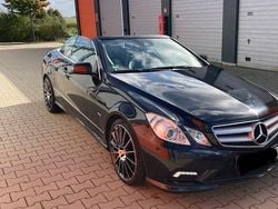 Schwarz Gebraucht 2011 Mercedes E250 AMG line Cabrio | 14.500 € (Fairer Preis)