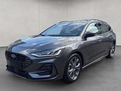 Grau Gebraucht 2024 Ford Focus ST-Line Kombi | 23.600 € (Guter Preis)