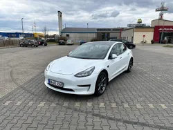 Weiß Gebraucht 2021 Tesla Model 3 Limousine | 25.000 € (Fairer Preis)