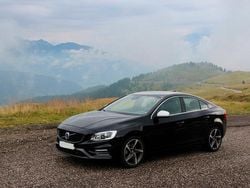 Schwarz Gebraucht 2016 Volvo S60 R-Design Limousine | 15.900 €