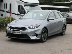 Lunar silver Gebraucht 2024 Kia Ceed Kombi | 22.889 € (Guter Preis)