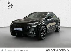 Schwarz Neu 2025 Audi Q6 Sportback e-tron S-Line SUV | 80.980 €