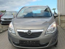 Grau Gebraucht 2012 Opel Meriva Van / Kleinbus | 3.890 € (Guter Preis)