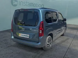 Blau Gebraucht 2024 Toyota Proace City Van | 34.649 €