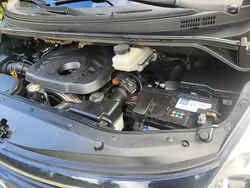 Blau Gebraucht 2017 Hyundai H-1 Van / Kleinbus | 16.000 € (Teuer)