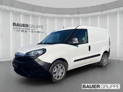 Weiß Gebraucht 2021 Fiat Doblò Van / Kleinbus | 12.971 € (Fairer Preis)