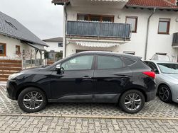 Schwarz Gebraucht 2014 Hyundai ix35 Edition SUV | 10.000 € (Etwas zu teuer)