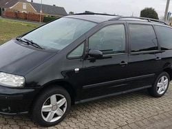 Schwarz Gebraucht 2007 Seat Alhambra Van / Kleinbus | 2.600 € (Fairer Preis)