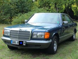 Blau Gebraucht 1984 Mercedes 500 SE Limousine | 22.990 €