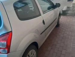 Silber Gebraucht 2009 Renault Twingo Authentique Kleinwagen | 3.500 € (Fairer Preis)