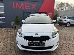 Weiß Gebraucht 2015 Kia Carens Edition 7 Van / Kleinbus | 7.488 € (Fairer Preis)