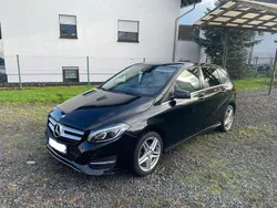 Schwarz Gebraucht 2016 Mercedes B200 Urban Van / Kleinbus | 15.800 € (Fairer Preis)
