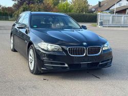 Schwarz Gebraucht 2015 BMW 530 Sport Line Kombi | 11.600 € (Guter Preis)