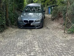 Grau Gebraucht 2004 BMW 523 Kombi | 10.000 €