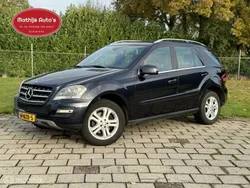 Schwarz Gebraucht 2011 Mercedes ML300 Edition 1 SUV | 7.950 € (Fairer Preis)