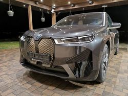 Grau Gebraucht 2022 BMW iX Sport Line SUV | 74.750 €