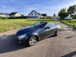 Grau Gebraucht 2009 Mercedes SLK200 Cabrio | 11.000 € (Fairer Preis)