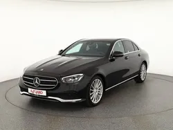 Schwarz Gebraucht 2020 Mercedes E220 Avantgarde Limousine | 36.990 € (Fairer Preis)