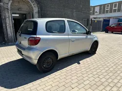 Silber Gebraucht 2001 Toyota Yaris Kleinwagen | 550 € (Superpreis)