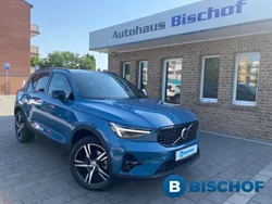 Blau Gebraucht 2024 Volvo XC40 Core SUV | 33.890 € (Superpreis)